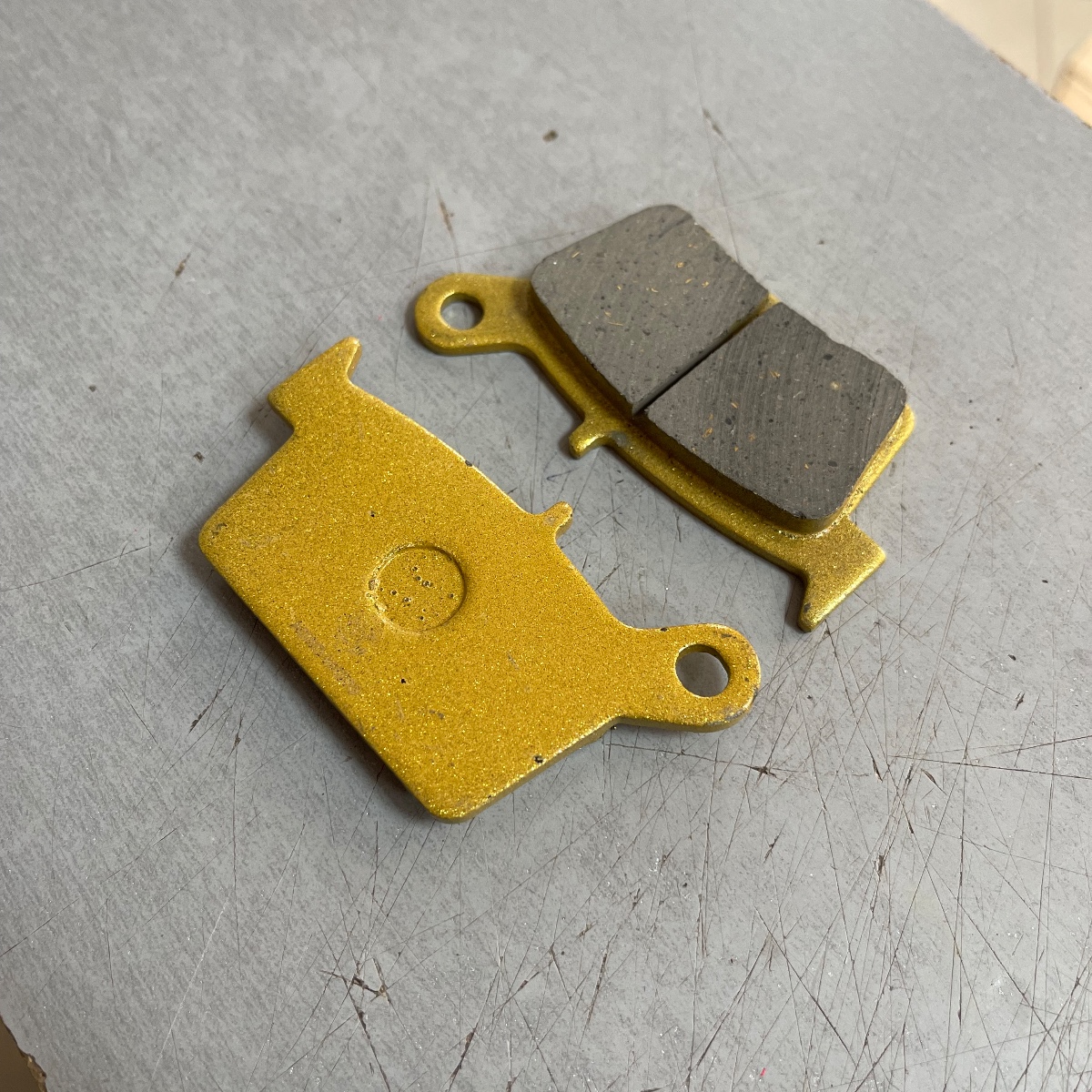Тормозні колодки (дискові) Loncin LX250GY (задні) - Gold