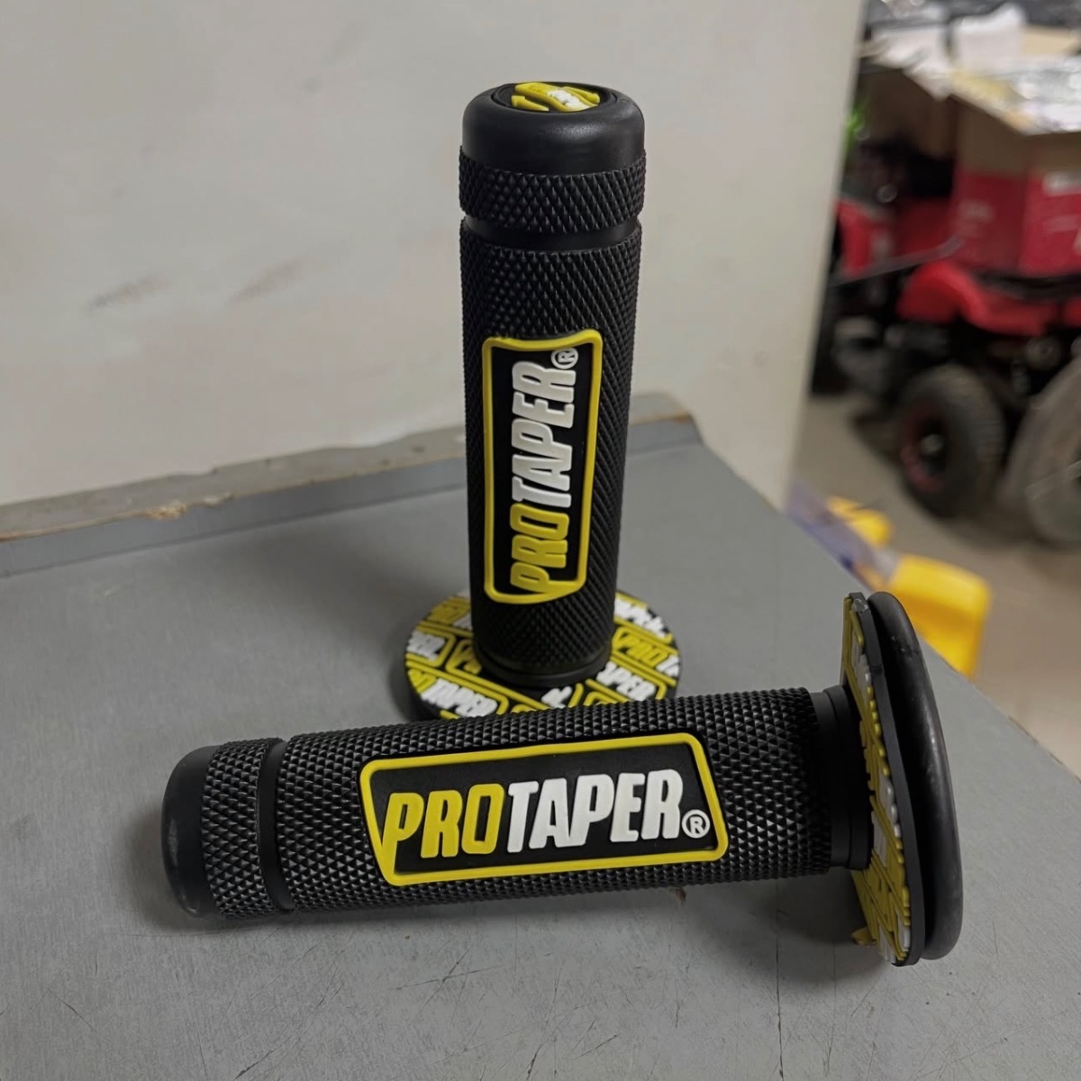 Ручки руля (Гріпси) ProTaper - Black/Yellow