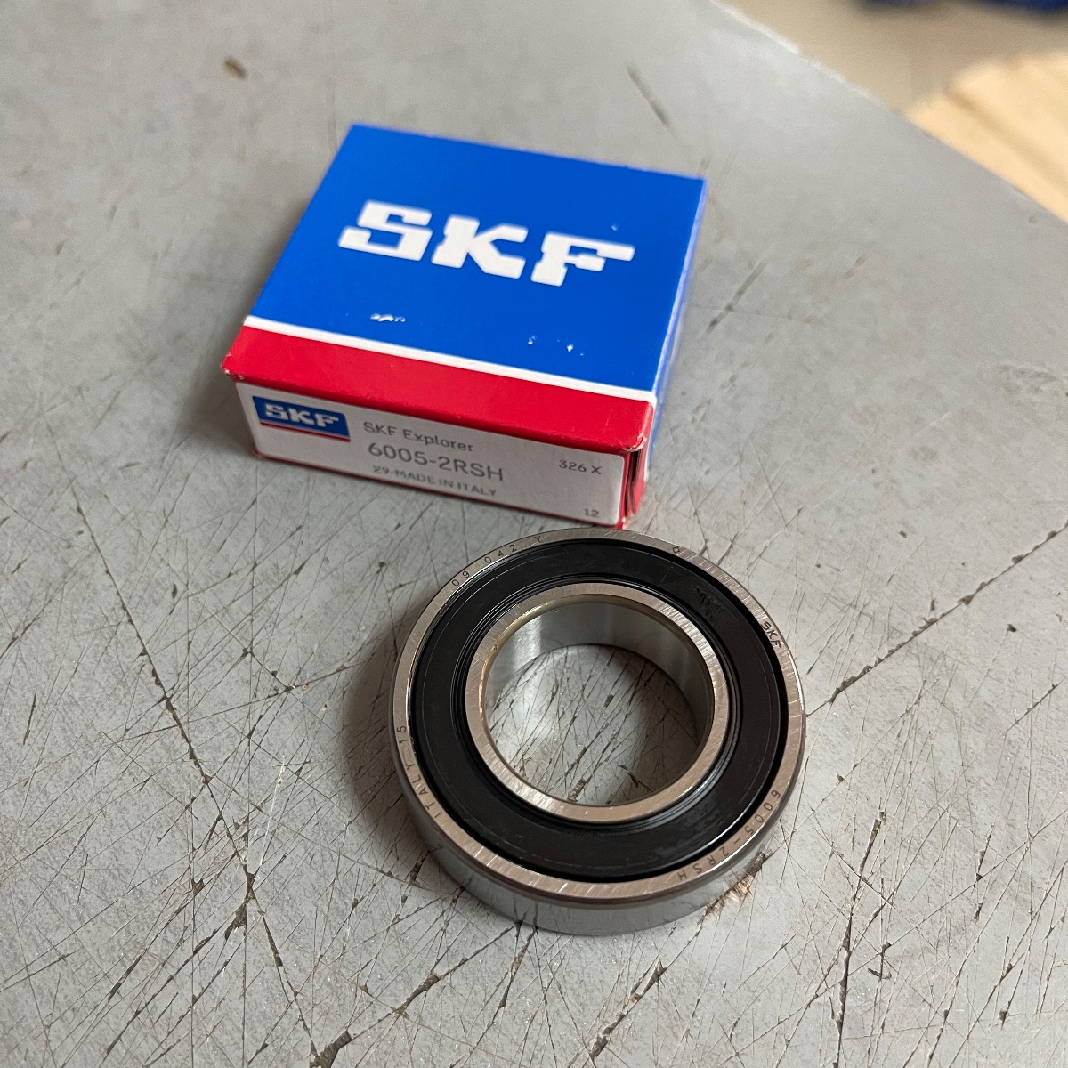 Підшибник 6005-2RS SKF (47*25*12)мм